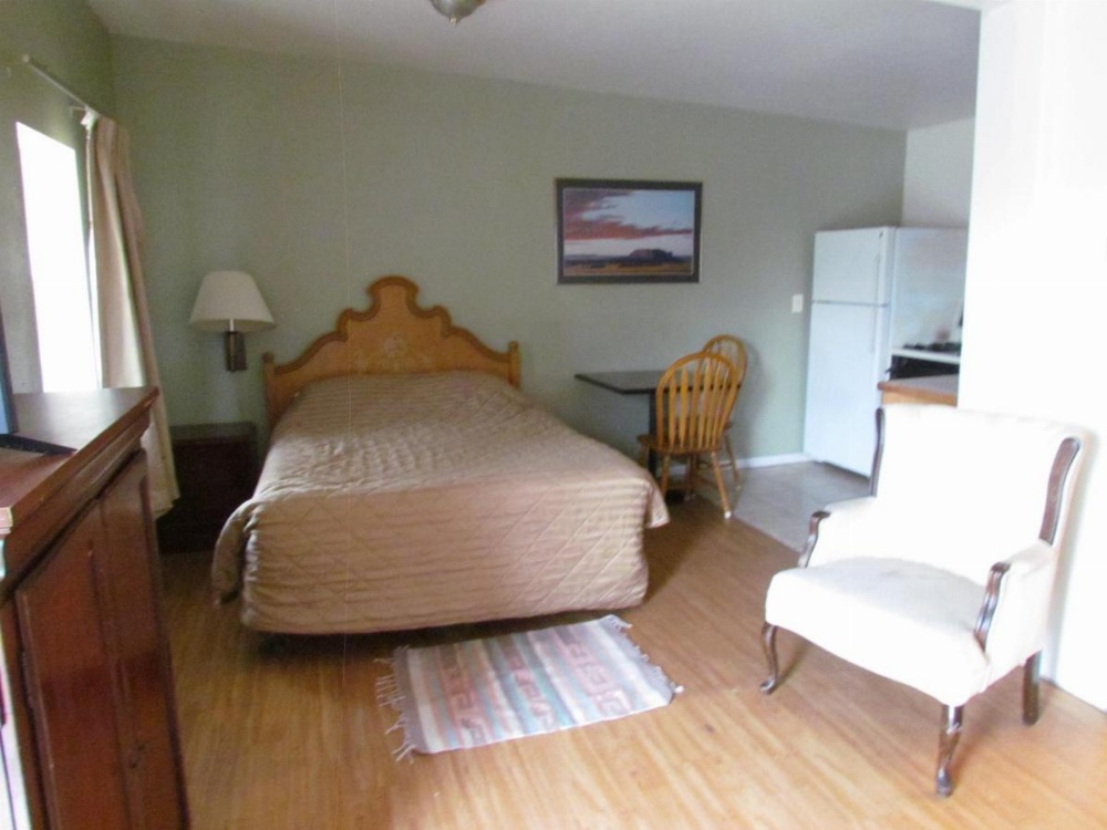 Room image 3